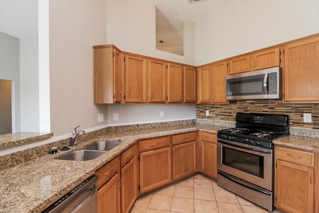 Photo - 936 Manor Dr