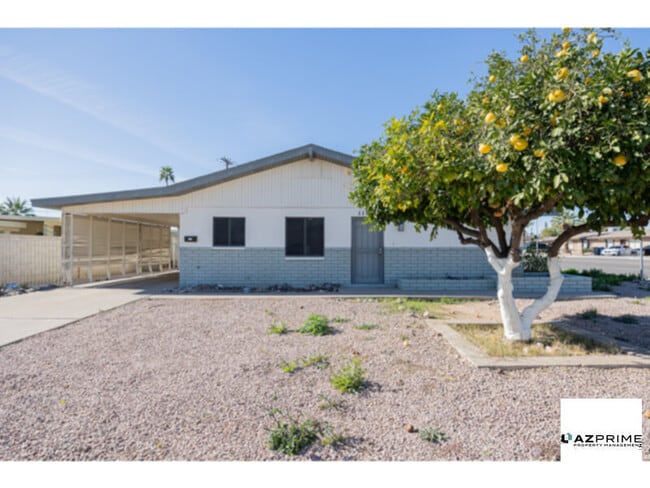 Photo - Modern 2/2 Mesa Duplex Unit!