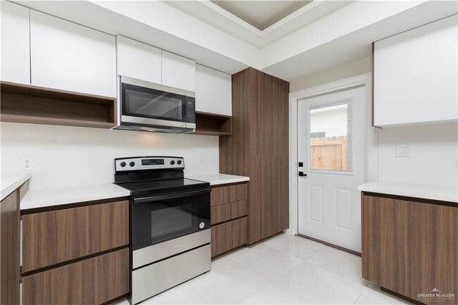 Photo - 14 Providence Ave Unit C