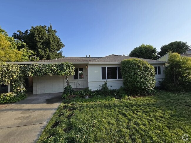 Building Photo - 934 Juanita Dr Rental