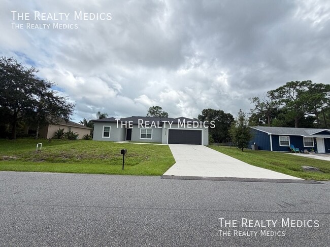 Photo - 1336 Palau St SE