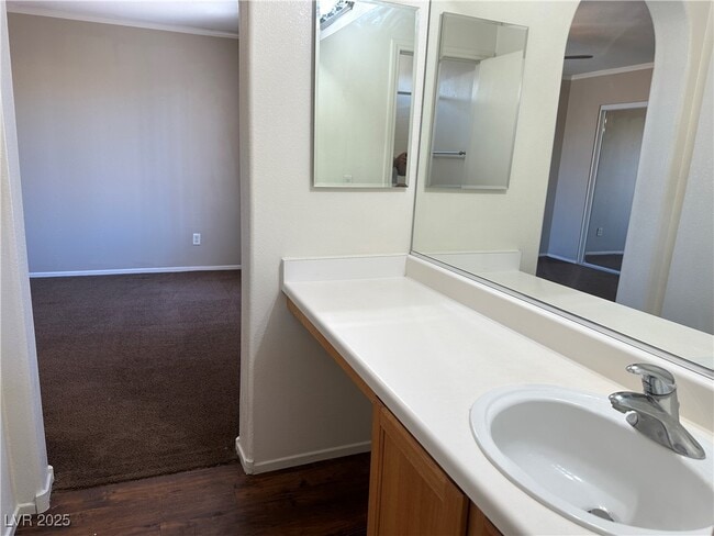 Photo - 9558 Grapeland Ave