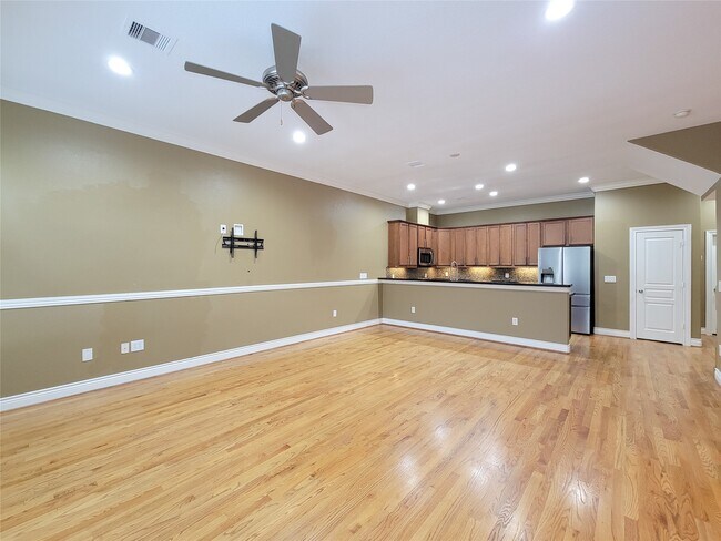 Photo - 1115 St Charles St