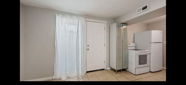 Photo - 1532 S 200 E