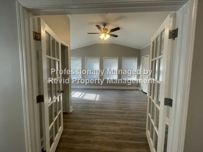 Photo - 3523 Barwood Cir Unidad 3523 # 201