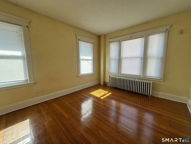 146 Adams St
