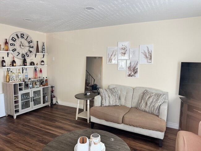 Building Photo - 10235 Madrid Way Rental