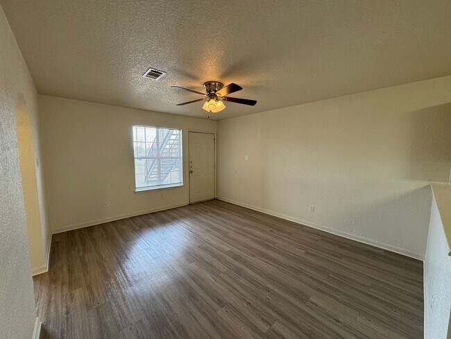 1606 Dugger Cir Unidad B
