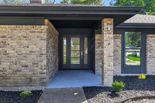 Photo - 1712 Poinciana Ln