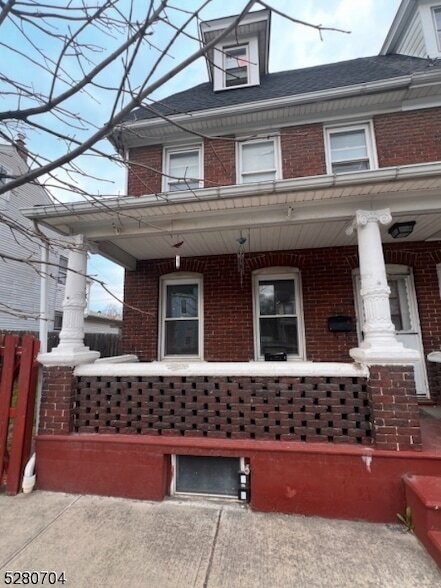 Building Photo - 613 S Main St Unit A