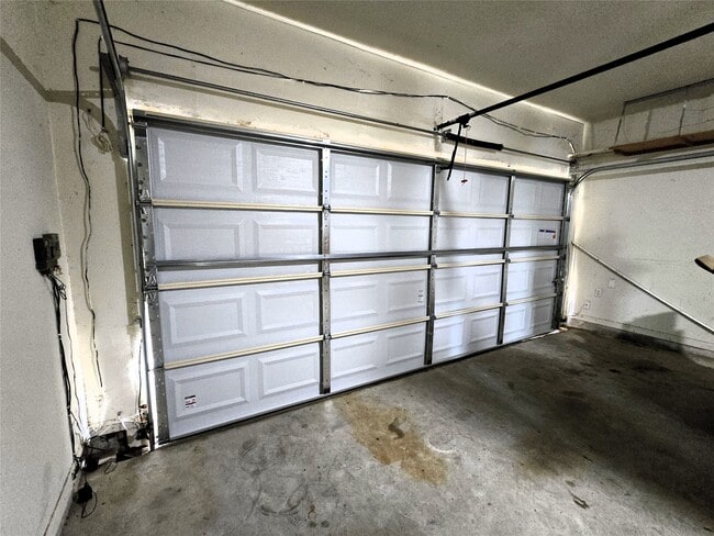 Photo - 4911 Russett Ln