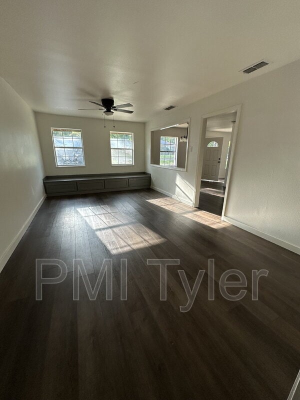 Photo - 1538 N Hill Ave