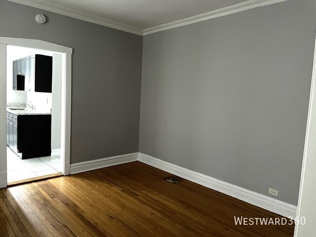 Photo - 2551 N Avers Ave Unit 2C