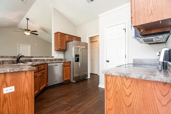 Photo - 7776 Parkwood Cove