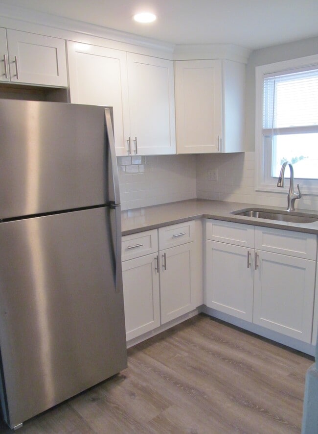 11 Meehan Ave Unit 2