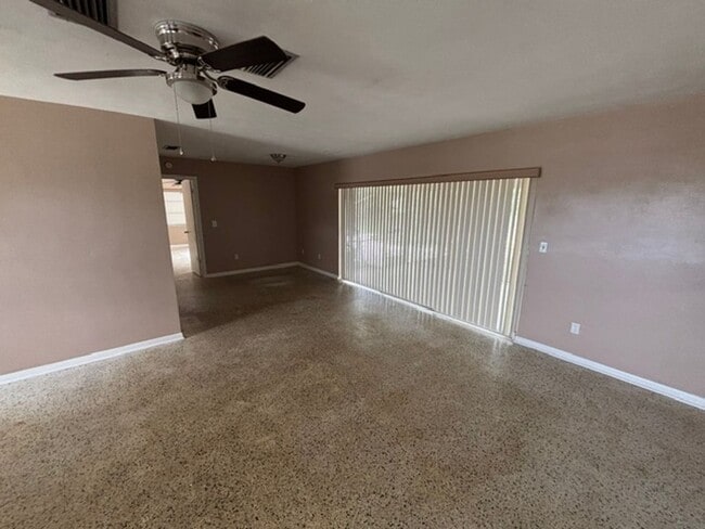 Photo - 1080 Edgehill Ave
