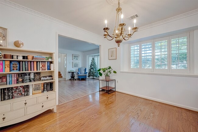 Photo - 1619 Crystal Hills Dr