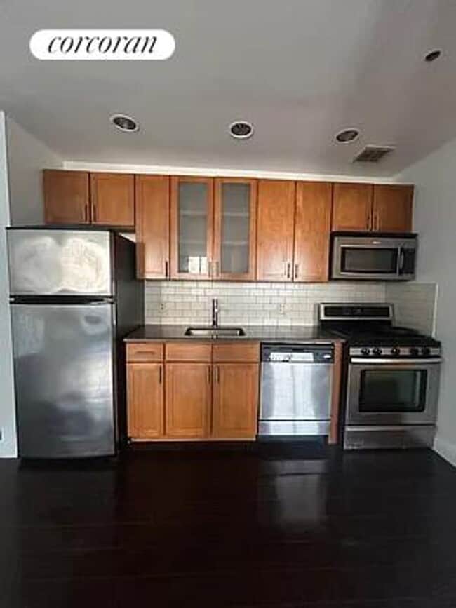 Building Photo - 327 E 101st St Rental