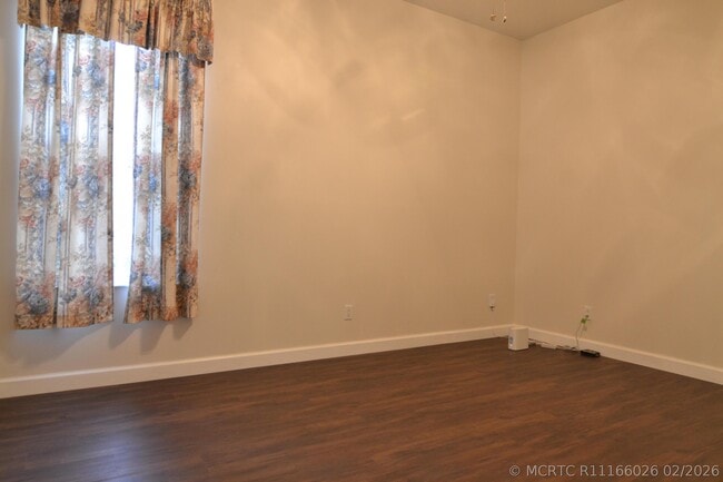 Photo - 705 SW Munjack Cir