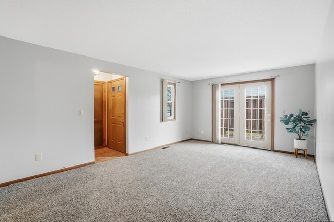 Photo - 9412 Vista Park Dr