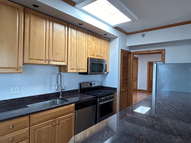 Photo - 6111 Fifth Ave Unidad 502