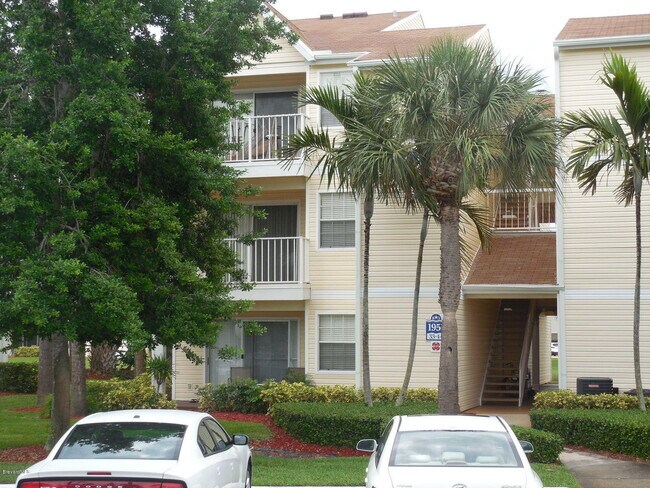 Photo - 1951 Island Club Dr Unidad 37 Rental