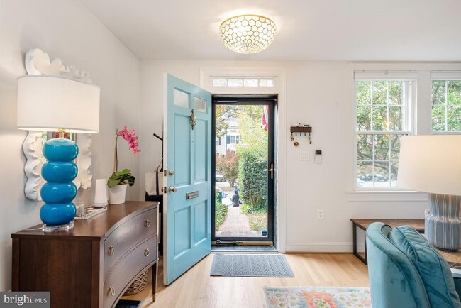 Photo - 822 S Royal St