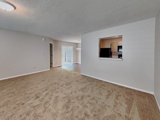 Photo - 4440 Riverbrook Ln