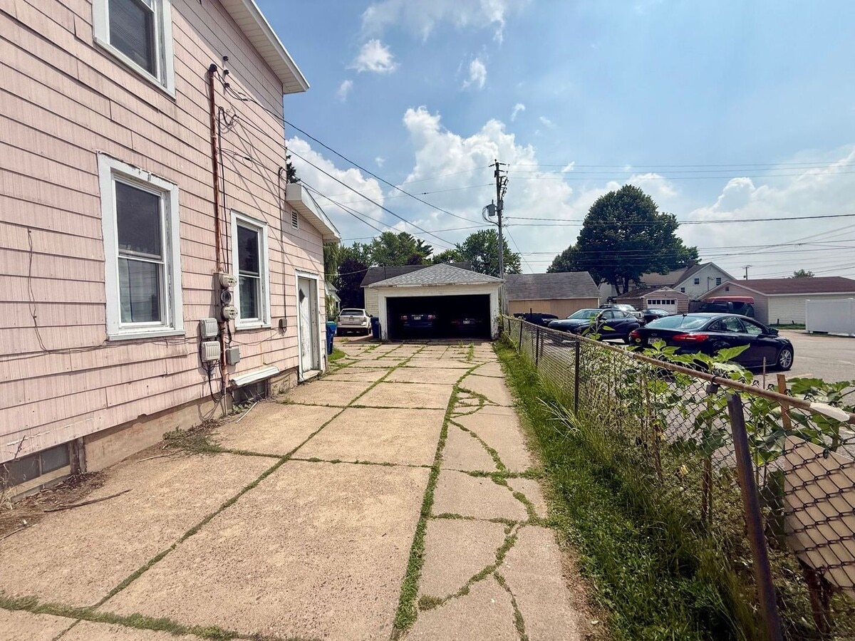 Photo - 111 N 3rd Ave Unit Lower