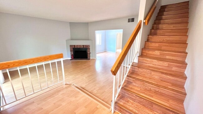 Photo - 15061 Sherman Way