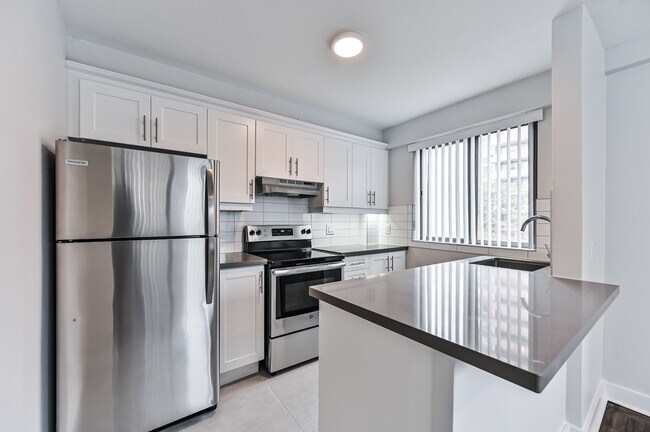 Photo - Skyliner Unit 00903