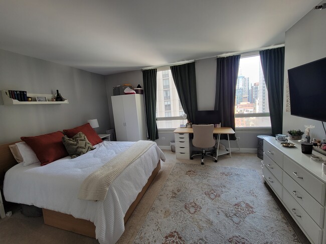 Photo - 33 W Ontario St Unit 14A