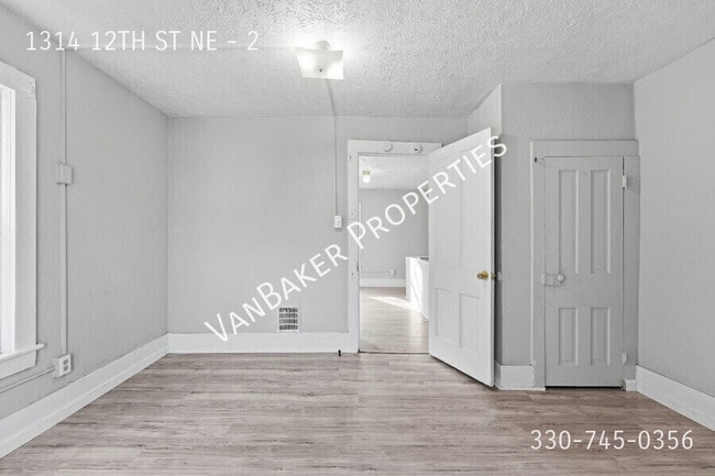 Photo - 1314 12th St NE Unit 2