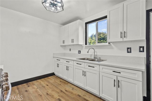 Photo - 12865 Norris Ave