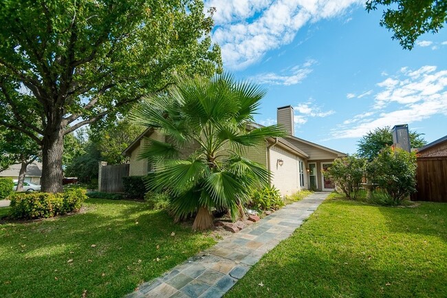 Building Photo - 14816 Sopras Cir