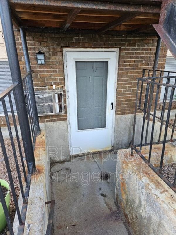 Photo - 300 W Union Ave