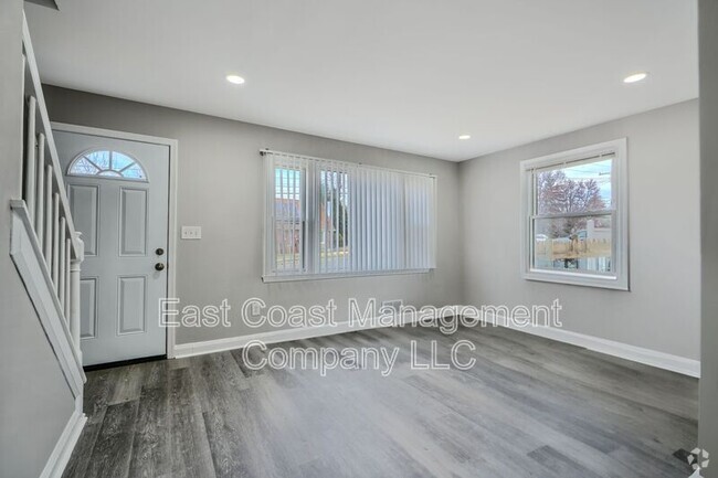 Building Photo - 1342 Sudvale Rd Rental