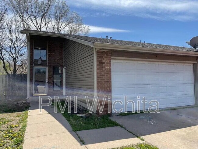 Photo - 1730 S Beech Ct Townhome