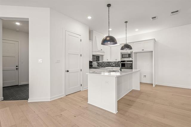Photo - 177 Hulen Cir