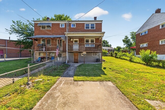 Photo - 1524 Barkley Ave