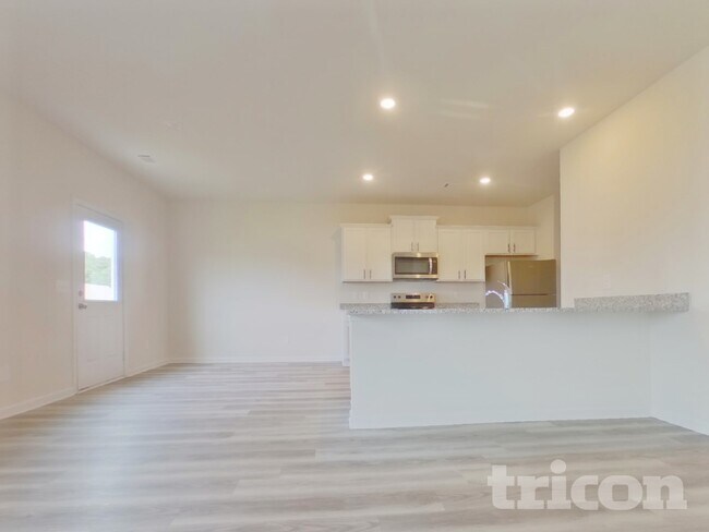 Photo - 458 Prescott Wy