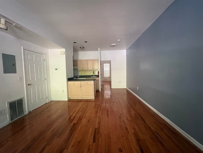 Photo - 159 Sussex St Unit 1