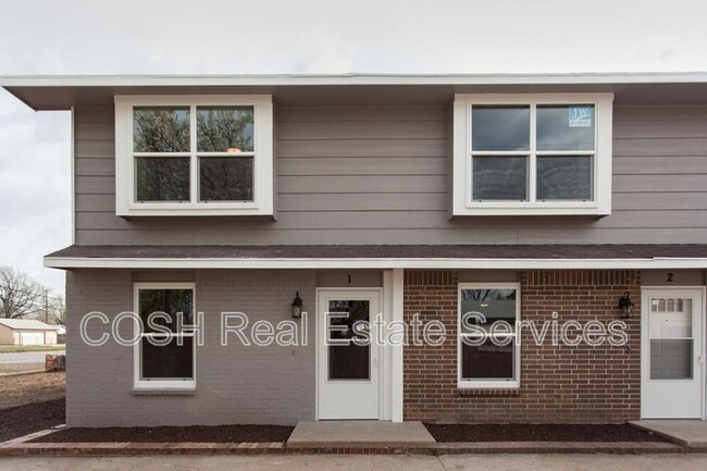 Photo - 419 W 31st St S Unidad #1 Rental