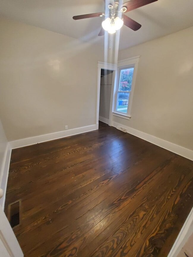 Photo - 6827 25th Ave Unit Lower