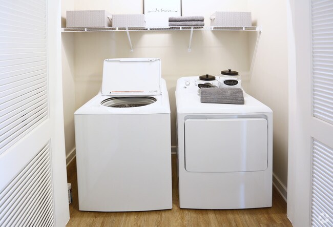 1BR, 1BA