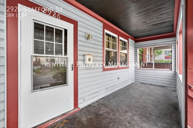 Photo - 2926 Stafford St