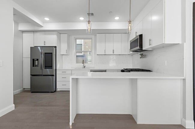 Photo - 131 Clifton Pl