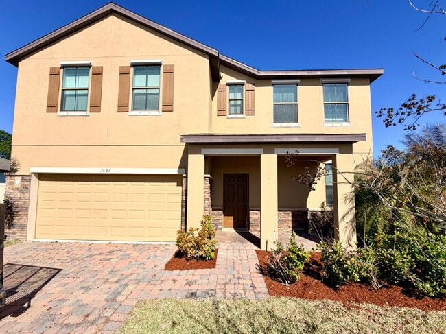 Building Photo - Stunning and spacious 5 bed, 2/5 bath in gated community in Melbourne