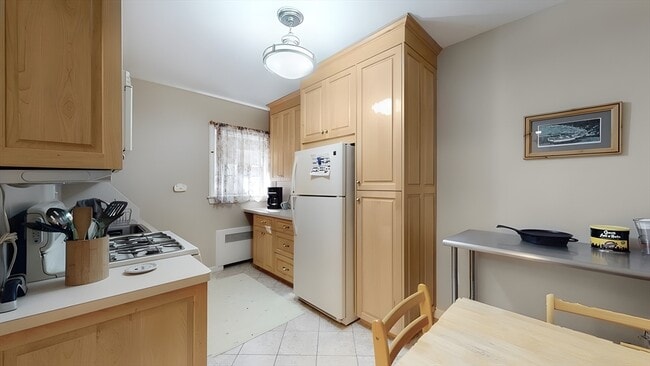 Photo - 12 Sewall Ave Unit 2