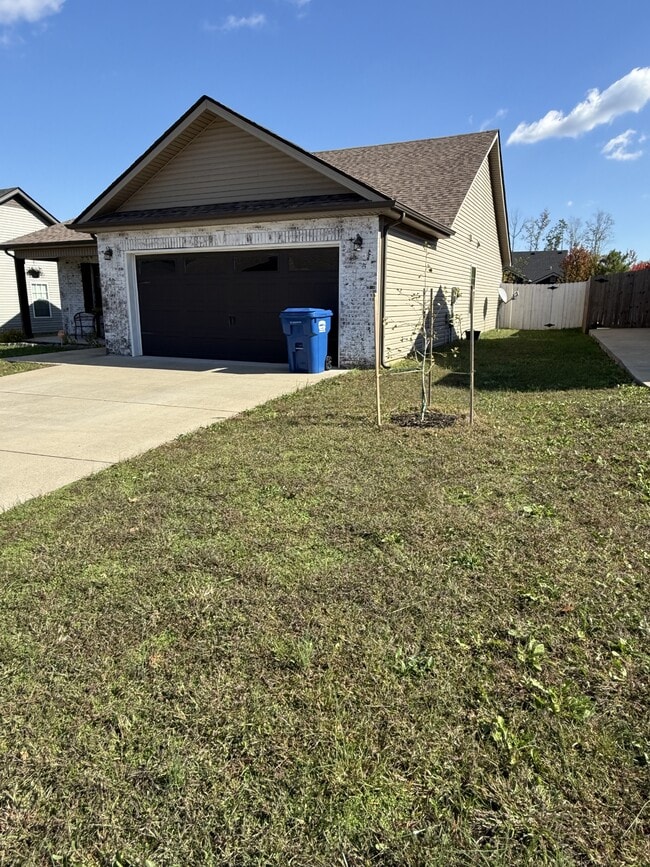 Photo - 607 Hollow Crst